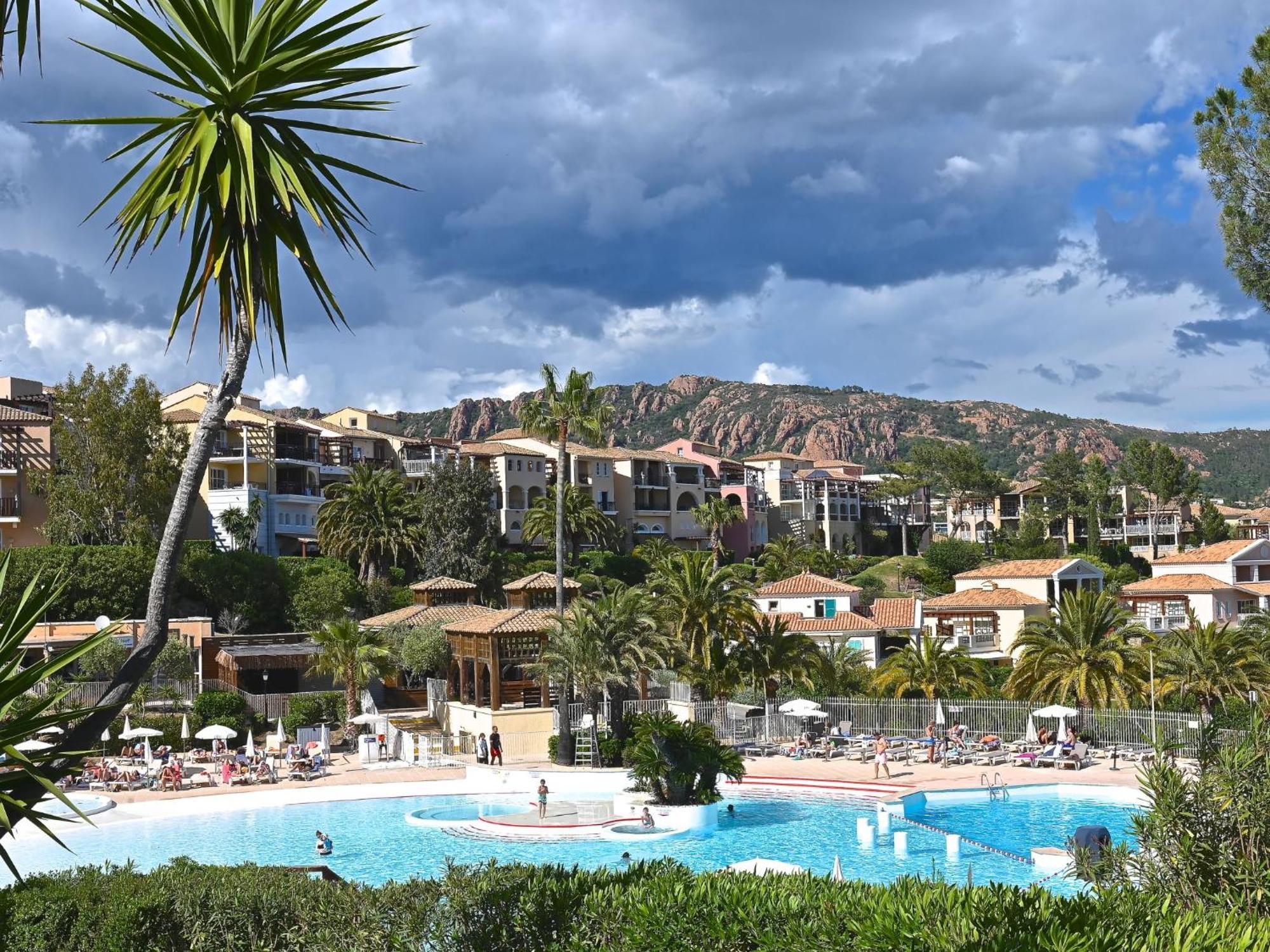 Saint-Raphaël Apartment Village Cap Esterel - Le Village-14 By Interhome מראה חיצוני תמונה